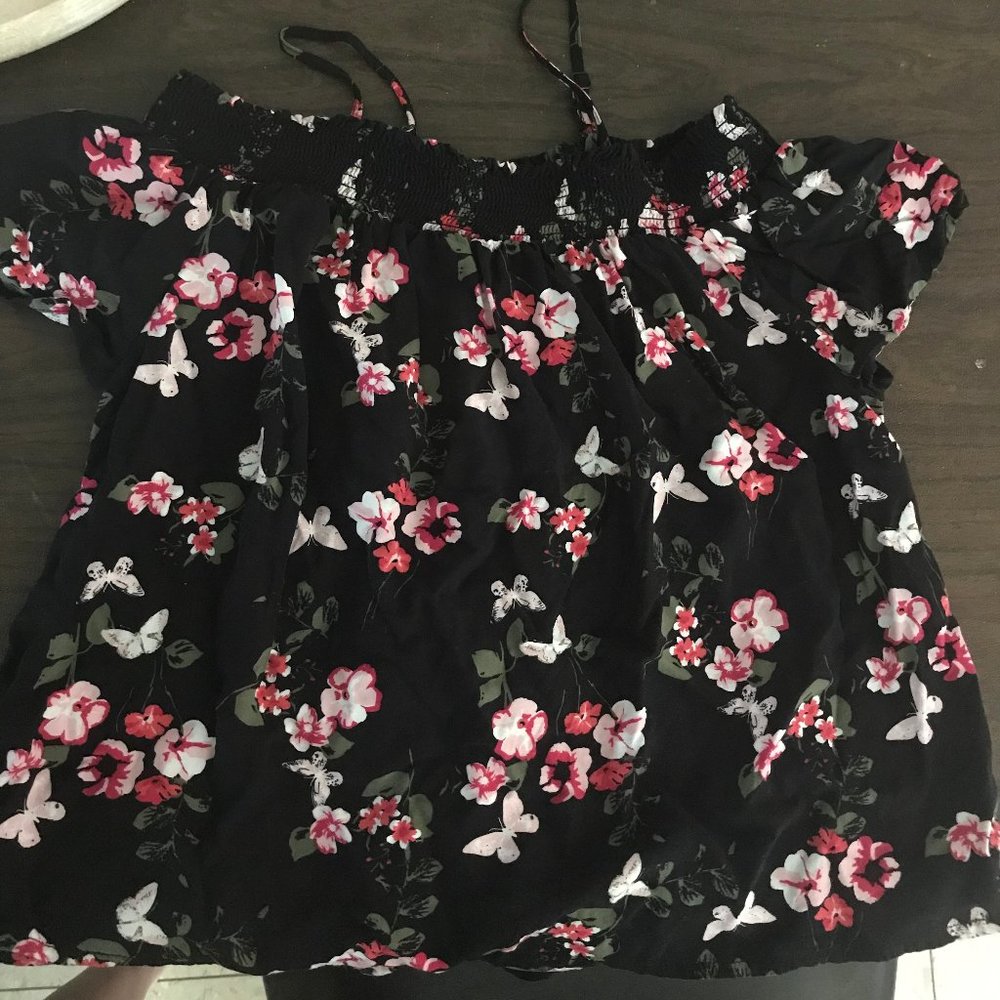 Off the Shoulder Floral Top